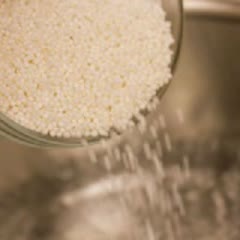 Cách nấu Chè khoai sọ cốt dừa bột báng