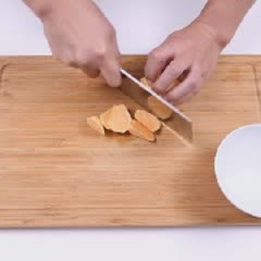 Cách làm chè khoai sữa đường phèn
