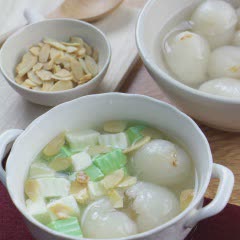 Cách Nấu Chè Khúc Bạch Hai Màu