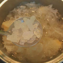 Cách làm Chè nấm tuyết đu đủ thanh mát