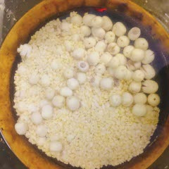 Cách làm Chè nha đam nấu hạt sen đậu xanh