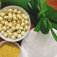Cách làm Chè nha đam nấu hạt sen đậu xanh