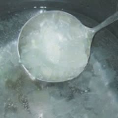 Cách nấu Chè Nha Đam Đường Phèn với lá dứa ngọt mát