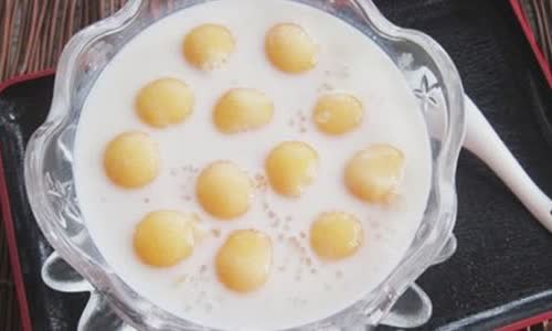 Cách làm Chè Sữa Dưa Vàng và bột báng, ngon cực đỉnh