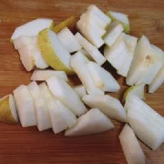 Cách nấu chè trái lê củ cải trắng và hạnh nhân