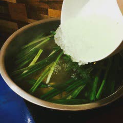 Cách làm nha đam đường phèn lá dứa