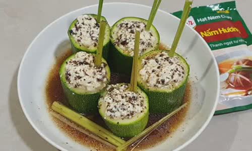 Cách Làm Bí Ngòi Nhồi Nấm Sauce Dầu Hào Chay Ngon