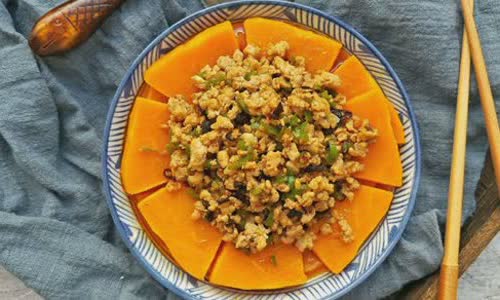 Cách làm Bí Đỏ Hấp Thịt Băm bùi thơm, dinh dưỡng cho trẻ