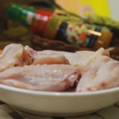 Cách Làm Cánh Gà Hấp Trái Bí Đỏ Cho Ngày Cuối Tuần