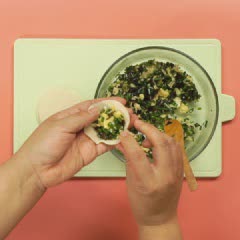 Cách làm Há Cảo Nhân Hẹ Trứng bùi thơm, đơn giản tại nhà 