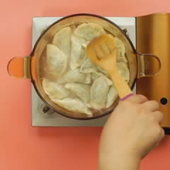 Cách làm Há Cảo Nhân Hẹ Trứng bùi thơm, đơn giản tại nhà 