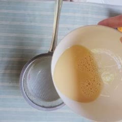 trung-hap-au-hu-sua-tuoi-U3RqqiSPz4Pn0KOfAzai