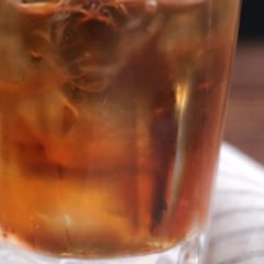 Cách pha Classic Manhattan Cocktail thơm ngon, hấp dẫn 