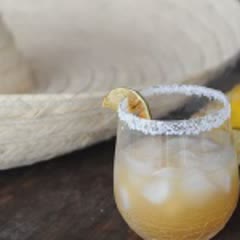 Cách làm cocktail margarita hoa quả nướng