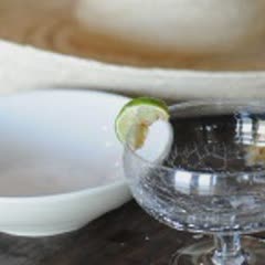 Cách làm cocktail margarita hoa quả nướng