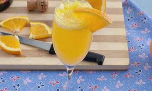 Cách Làm Cocktail Mimosa Đơn Giản Cho Ngày Nóng