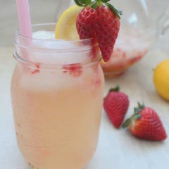 Cách Pha Cocktail Rượu Chanh Cho Buổi Tiệc Nhỏ