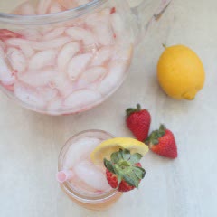 Cách Pha Cocktail Rượu Chanh Cho Buổi Tiệc Nhỏ