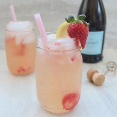Cách Pha Cocktail Rượu Chanh Cho Buổi Tiệc Nhỏ