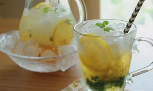 Cách làm mojito chanh bạc hà thơm mát