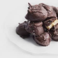 Cách làm Kem chocolate phủ chuối