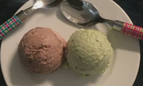 Cách làm kem chocolate và trà xanh siêu dễ