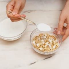 Cách làm Kem que sữa chua trái cây