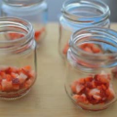 Cách Làm Pannacotta Dâu Tây Trà Xanh Thơm Ngon