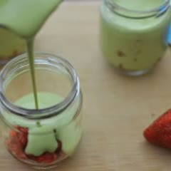 Cách Làm Pannacotta Dâu Tây Trà Xanh Thơm Ngon