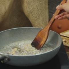 Cách làm Càng Ghẹ Kho Quẹt đậm đà đổi vị cho gia đình 