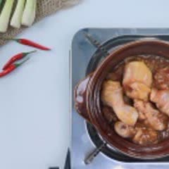 Cách làm Gà Kho Me chua ngọt, thơm ngon cho cả nhà
