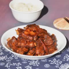 Cách làm sườn heo rim mặn ngọt cay thơm