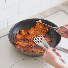 Cách làm thịt ba chỉ rim cay kiểu Hàn Quốc