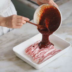 Cách làm thịt ba chỉ rim cay kiểu Hàn Quốc