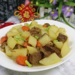 Cách làm thịt bò kho khoai tây và cà rốt