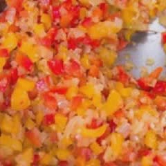 Cách Làm Shakshouka - Trứng Chần Sốt Cà Thơm Ngon
