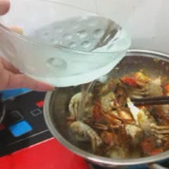 Cách nấu Lẩu Cua Biển tươi ngon, đậm đà hương vị tại nhà 