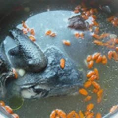 Cách nấu Lẩu Gà Đen với nấm đông cô bổ dưỡng, thơm ngon