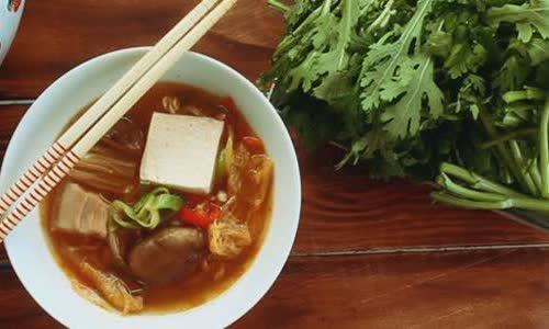 Cách Nấu Lẩu Kim Chi Ngon Chua Cay Ngon Đúng Điệu