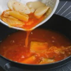 Cách nấu Lẩu kim chi và thịt nướng Hàn Quốc