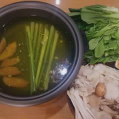 Cách làm Lẩu nấm nấu chay