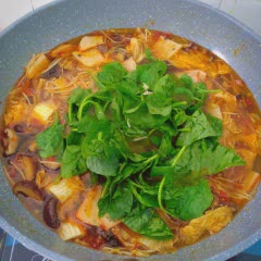 Cách Làm Lẩu Tokbokki Kiểu Việt Nam Cực Kỳ Ngon