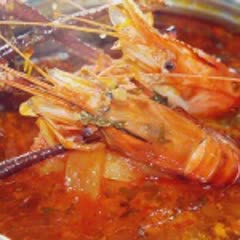 Cách làm lẩu tôm càng kiểu Thái