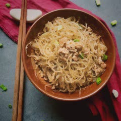Cách làm Kiến leo cành cây - Miến xào thịt bằm cay kiểu Tứ Xuyên