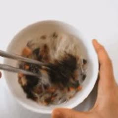 Cách Làm Miến Cuộn Rong Biển Chiên Giòn Đơn Giản