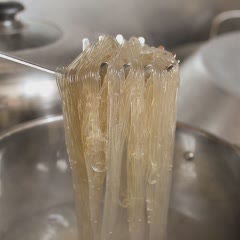Cách làm Miến trộn Japchae Hàn Quốc
