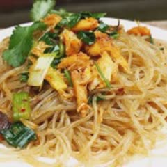 Cách làm Miến Xào Cua dai ngon, đổi vị cho bữa cơm nhà 