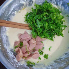 Cách Làm Bánh Ngò Xúc Xích Chiên Cực Ngon Cho Trẻ