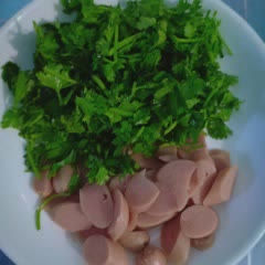 Cách Làm Bánh Ngò Xúc Xích Chiên Cực Ngon Cho Trẻ