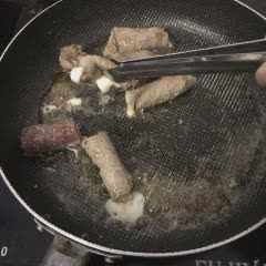 Cách làm Bò Cuộn Phô Mai Sốt Cà thơm ngon chuẩn vị Pháp 